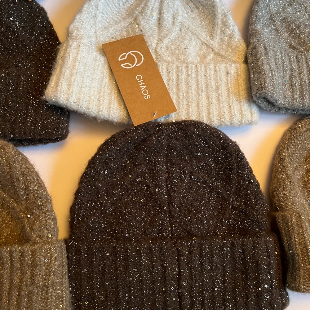 Chaos Woman Cuff Tuques in Size OS